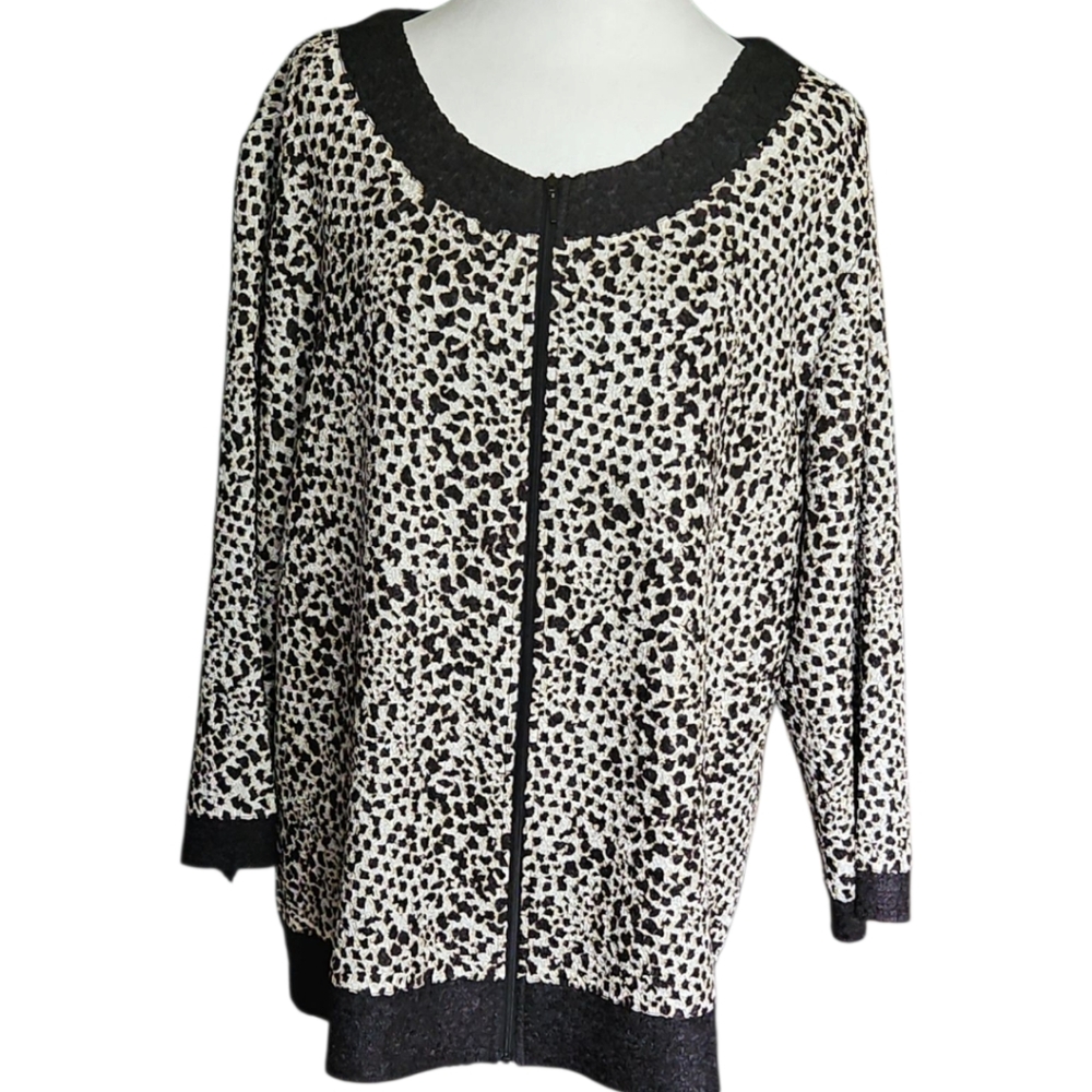 Chico's Black Textured Abstract Print Full Zip Cardigan - Picture 5 of 5